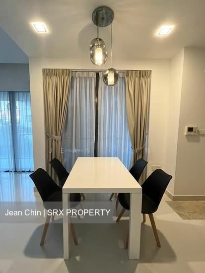 D'Castilia (D15), Apartment #582010321